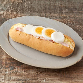 今週新発売のファミマパンまとめ！『つぶつぶいちごミルクメロンパン』、『生スコーン　ホワイトチョコ』など♪