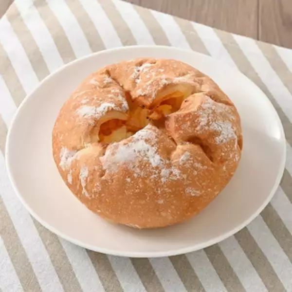 「今週新発売のファミマパンまとめ！『つぶつぶいちごミルクメロンパン』、『生スコーン　ホワイトチョコ』など♪」の画像