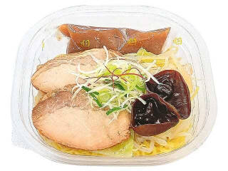 今週新発売のコンビニラーメンまとめ！『メラメラ燃える炎のウマ辛味噌ラーメン』、『大盛ラーメンサラダ　チキンタルタルソース』など♪