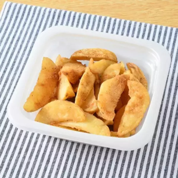 「今週新発売のファミマお惣菜まとめ！『揚げ茄子とほうれん草のおひたし』、『さつまいもとかぼちゃのデリサラダメープル＆チーズソース』など♪」の画像