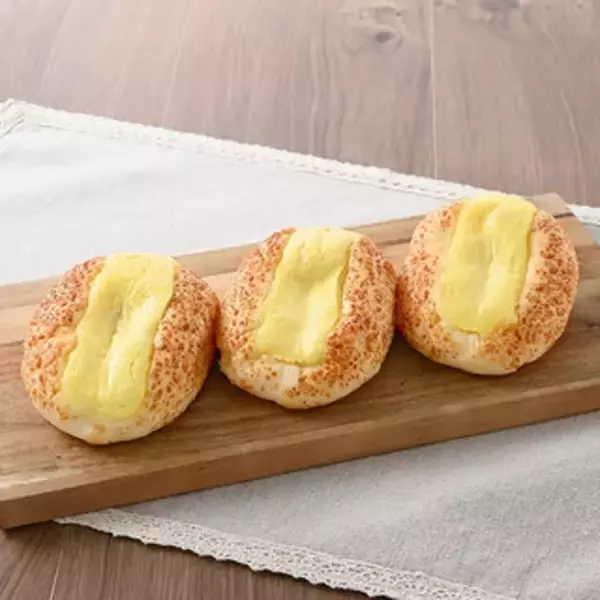 「今週新発売のマヨネーズ味まとめ！『あつあつオーブン焼き　じゃがいもマヨ』、『大きなおにぎり　辛旨チャーハン＆ツナコーンマヨネーズ』など♪」の画像