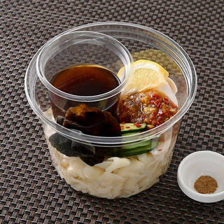 今週新発売の冷製シリーズまとめ！『オクラと長芋の春雨　つるりんサラダ』、『豚しゃぶと胡麻ぽん酢の和風おろし冷製パスタ』など♪