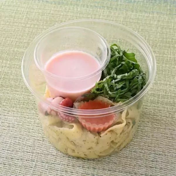 「今週新発売の冷製シリーズまとめ！『オクラと長芋の春雨　つるりんサラダ』、『豚しゃぶと胡麻ぽん酢の和風おろし冷製パスタ』など♪」の画像
