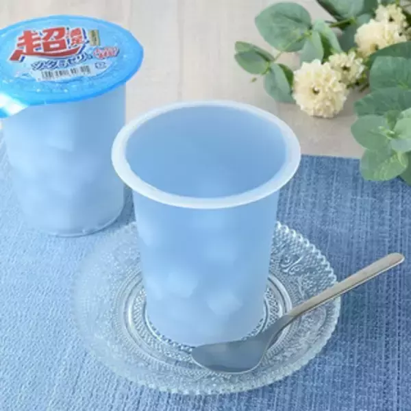 「今週新発売のファミマスイーツまとめ！『ピスタチオのバウム』、『超満足ソーダ風味ゼリー』など♪」の画像