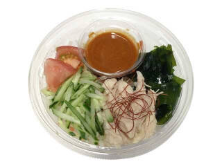 今週新発売のコンビニラーメンまとめ！『赤味噌のコクと香味野菜の香り具付き味噌ラーメン』、『北海道産ぶり出汁の旨み　函館塩ラーメン』など♪