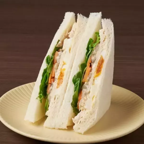 「今週新発売のたまご味まとめ！『ミニロール　たまご＆ハムチーズ』、『おおきなおむすび　たまごふりかけ』など♪」の画像