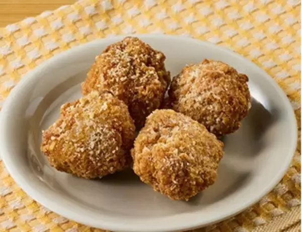 「今週新発売のコンビニホットスナックまとめ！『からあげクン　ハッピーターン味』、『Ｌチキ　ハッピーターン味』など♪」の画像