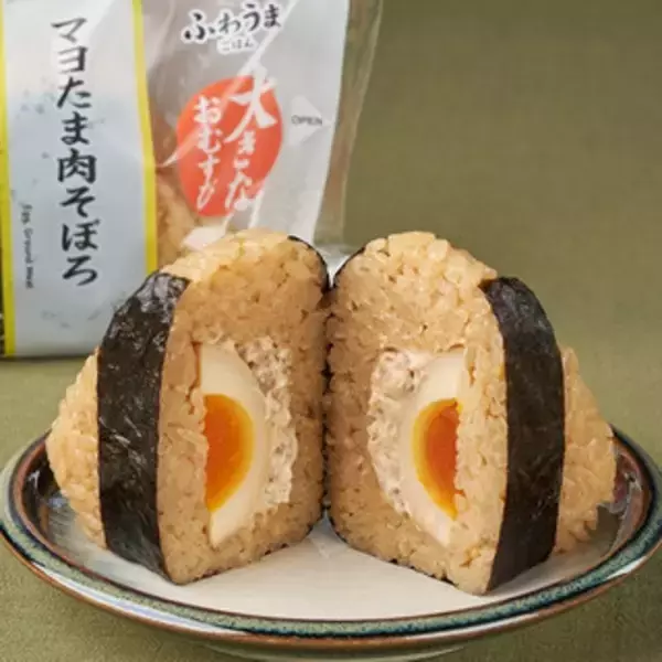 「今週新発売のマヨネーズ味まとめ！『サンド寿司　サーモン　ペッパーマヨ』、『オニオンサーモンの　マヨサラダ』など♪」の画像
