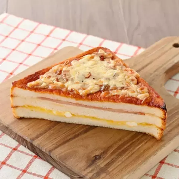 「今週新発売の卵料理まとめ！『ＷたまごサンドＢＯＸ　だし巻き玉子・たまご』、『どかっと満足パン　ハムたまごピザ』など♪」の画像