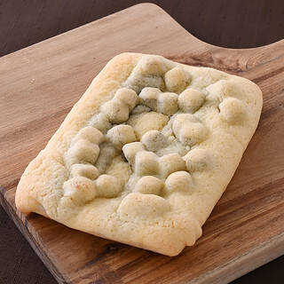 今週新発売のファミマパンまとめ！『２層のいちごミルク蒸しケーキ』、『山梨県産白桃牛乳パン』など♪