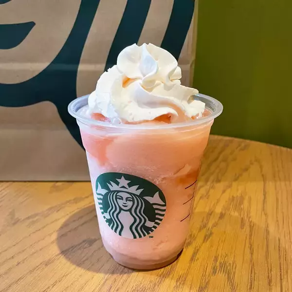 【スタバ新作】夏の定番！桃づくしな圧倒的果実感が味わえる『桃MORE フラペチーノ®』をレポート♪