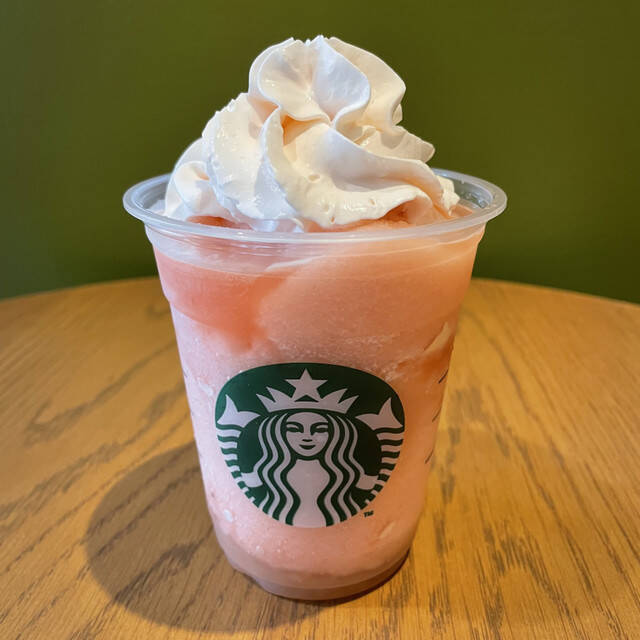 【スタバ新作】夏の定番！桃づくしな圧倒的果実感が味わえる『桃MORE フラペチーノ®』をレポート♪