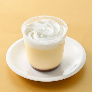 今週新発売のプリンまとめ！『プリンケーキパフェ　いちごとミルク』、『ホイップクリームのプリンケーキ』など♪