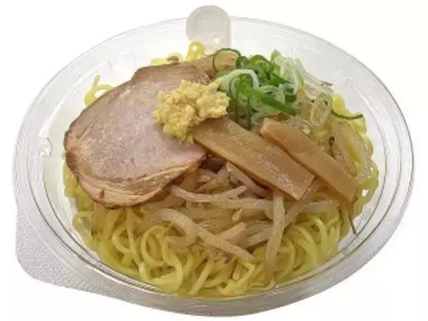 「今週新発売のコンビニラーメンまとめ！『映画ちいかわ　限定島ラーメン　まぐろダシのしょうゆ味』、『冷たい濃厚味噌ラーメン　越後味噌使用』など♪」の画像