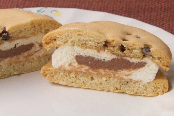 セブンに桜がもう咲いた！？　一足お先にもっちりとろける春到来！：今週のコンビニスイーツランキング