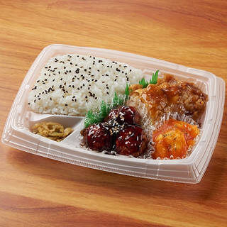 今週新発売の酢まとめ！『チキン南蛮弁当』、『宮崎ブランドポークの豚しゃぶサラダ』など♪