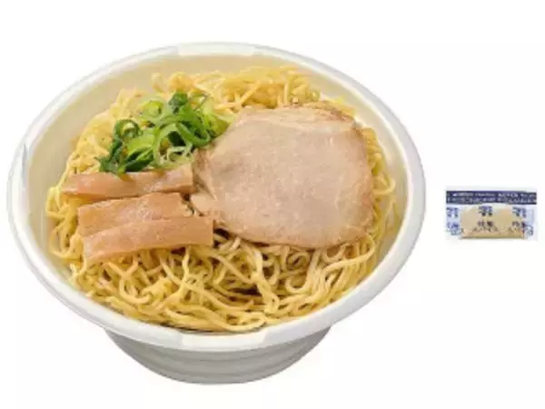 「今週新発売のコンビニラーメンまとめ！『チャーシューと味付き玉子のラーメンサラダ』、『五目うま煮ラーメン』など♪」の画像