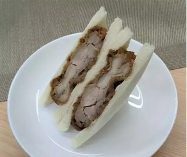 「今週新発売の唐揚げまとめ！『鶏皮唐揚げ』、『塩と醤油　２種の唐揚げ＆チャーハン』など♪」の画像