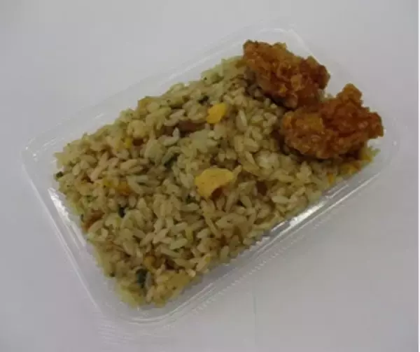 「今週新発売の唐揚げまとめ！『鶏皮唐揚げ』、『塩と醤油　２種の唐揚げ＆チャーハン』など♪」の画像