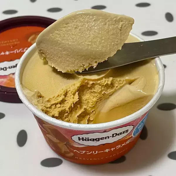 「ほろ苦い後味の濃厚キャラメル味がたまらない♪『キャラメルアイス』のトレンド「食べたい」人気ランキングTOP3」の画像