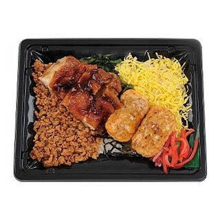 今週新発売の甘辛まとめ！『鰹節まぶしおむすび　おかか　麦めし入り』、『豚ロース焼肉弁当』など♪