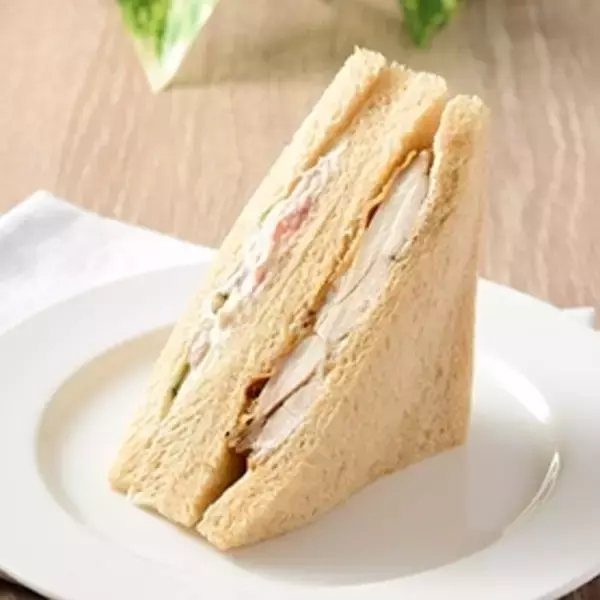 「今週新発売の甘辛まとめ！『こだわりおむすび　ちりめん山椒』、『タイ風グリルチキン＆ポテトサラダ』など♪」の画像