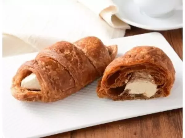 「【2026年4月第3週】コンビニドリンク・コンビニカップ飲料の新商品！カフェラテクロワッサンやフルーツフラッペなど話題作まとめ」の画像