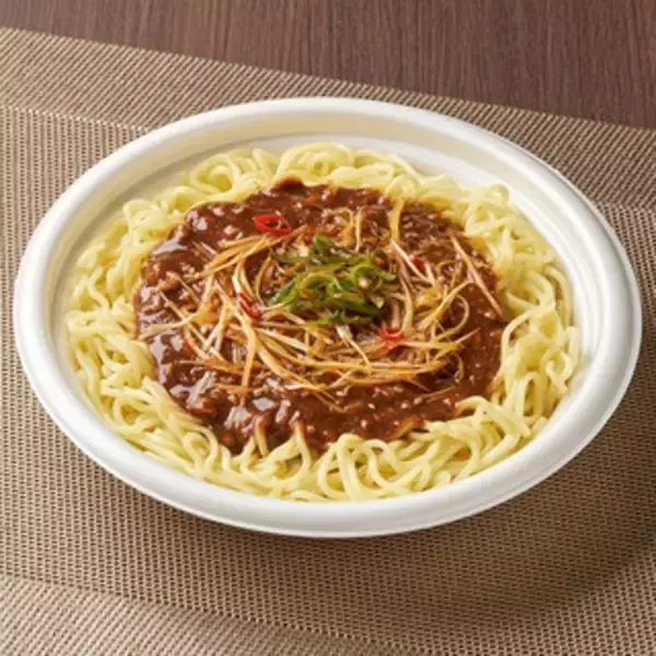 「今週新発売のファミマ麺」の画像