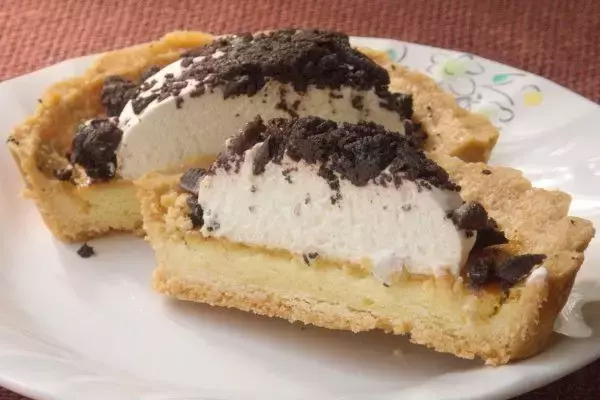 「ローソン春めくいちごスイーツ！　赤く輝くピンクのフレーバー！：今週のコンビニスイーツランキング」の画像