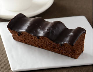 今週新発売のローソンスイーツまとめ！『バウムクーヘン　チョコ』、『日本のフルーツ　福岡県産あまおういちご』など♪