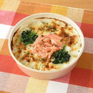 今週新発売のファミマ麺まとめ！『あさりとキムチ味チゲうどん』、『マルカンビル大食堂監修　ナポリかつ』など♪