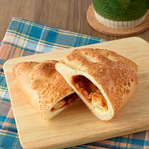 とろっとチーズのお手軽ピザ！『ピザ系コンビニパン』のトレンド「食べたい」人気ランキングTOP3