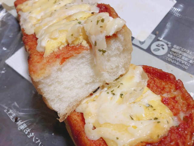 とろっとチーズのお手軽ピザ！『ピザ系コンビニパン』のトレンド「食べたい」人気ランキングTOP3