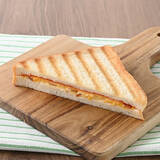 「今週新発売のファミマパンまとめ！『生フランスフレンチトースト　はちみつ』、『ホットサンド　ベーコン＆スクランブルエッグ』など♪」の画像3