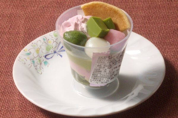 セブンに次々咲き誇る！　パフェにクレープさくらスイーツ花盛り！：今週のコンビニスイーツランキング