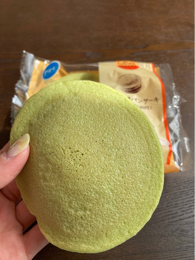 新食感スイーツパンが人気!?『ファミマパン』の「おすすめ」人気ランキングTOP3