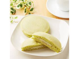 新食感スイーツパンが人気!?『ファミマパン』の「おすすめ」人気ランキングTOP3