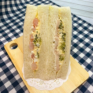 今週新発売の海老まとめ！『具！おにぎり　まるであおさ香る海老天丼』、『オムライスおむすび　海老トマトクリームソース』など♪