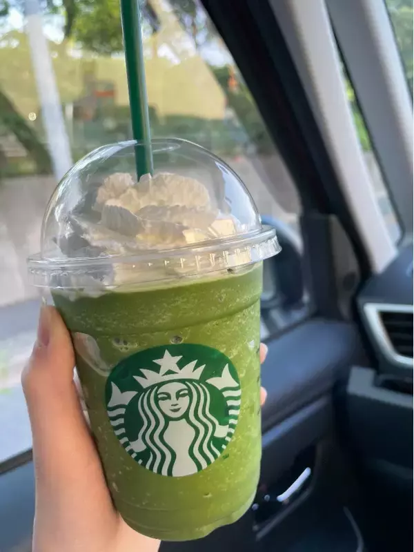 「ほろ苦な和風テイストがクセになる♪『抹茶味ドリンク』のトレンド「食べたい」人気ランキング」の画像