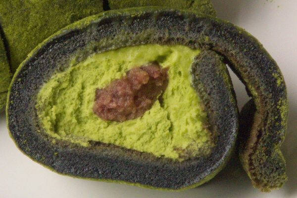 ローソン×森半極まる抹茶！　上位独占の勢いどこまで続くのか！？：今週のコンビニスイーツランキング