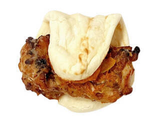 今週新発売のセブンイレブンパンまとめ！『ナンバーガー　バターチキンカレー』、『熊本県産ゆうべにいちごサンド』など♪