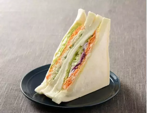 「今週新発売のキャベツまとめ！『広島お好み焼き　肉玉そば』、『カニカマとキャベツのからしマヨサラダ』など♪」の画像