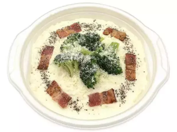 「今週新発売のパスタまとめ！『トリュフ香る　３種きのこのクリームパスタ』、『ほうれん草とベーコンのオムレツ』など♪」の画像