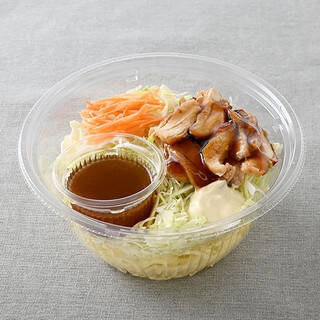 今週新発売のコンビニパスタまとめ！『プリプリ海老のパスタサラダ』、『シーチキンと大根おろしの和風冷製パスタ』など♪
