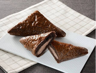 今週新発売のローソンパンまとめ！『もっちりとした白いチーズパン』、『もっちりとした黒いチョコパン』など♪