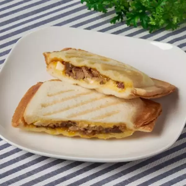 「今週新発売の卵料理まとめ！『よくばりサンド　メンチカツ＆たまご』、『サンエックスユニバースふりかけ　たまご＆さけ』など♪」の画像