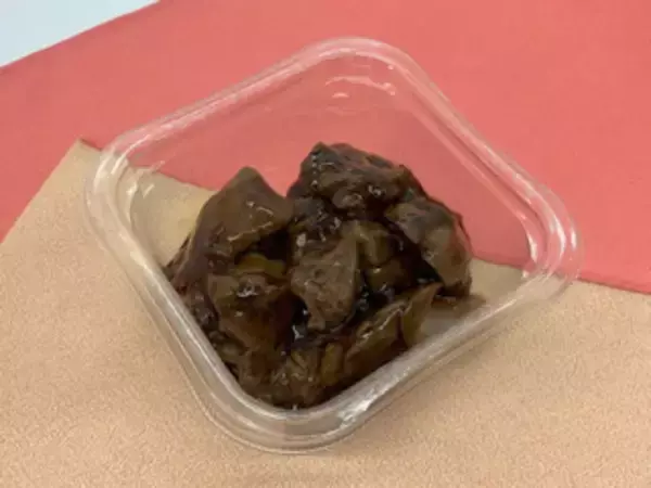 「今週新発売のファミマお惣菜まとめ！『鶏つくねと根菜の黒酢入りだれ』、『振って食べる！白菜と小海老』など♪」の画像