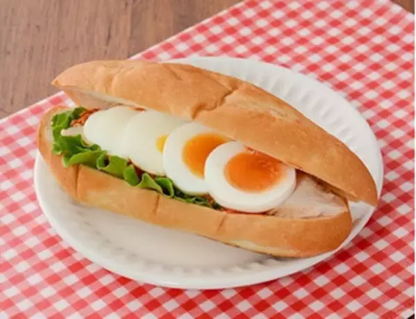 「今週新発売のたまご味まとめ！『ハムたまごデニッシュ』、『ホットサンド　２個入テリヤキチキンたまご』など♪」の画像