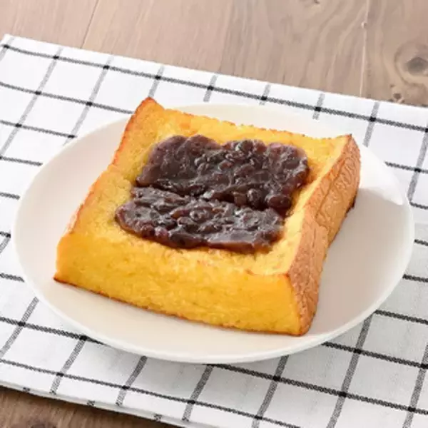 「今週新発売のファミマパンまとめ！『もちっと濃厚ミルクパンケーキ』、『生スコーン６個入　カフェラテ』など♪」の画像