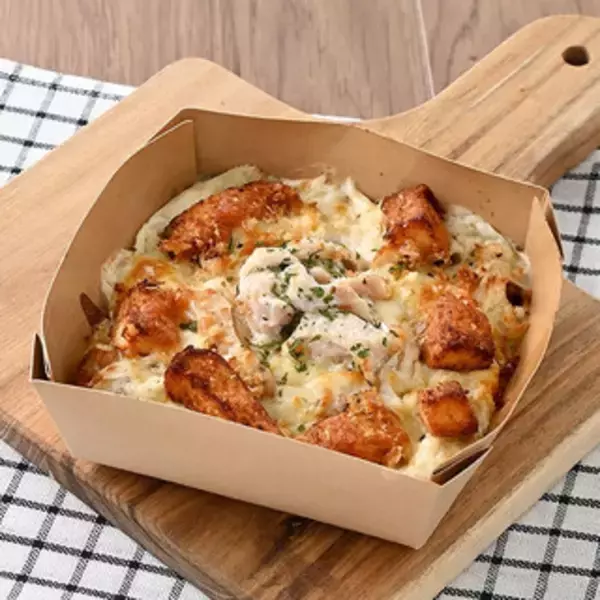 「今週新発売のファミマパンまとめ！『もちっと濃厚ミルクパンケーキ』、『生スコーン６個入　カフェラテ』など♪」の画像